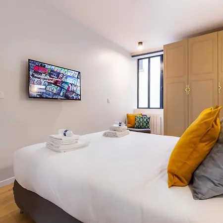 Charming Apartment - 2Br-6P - Grands Boulevards-3